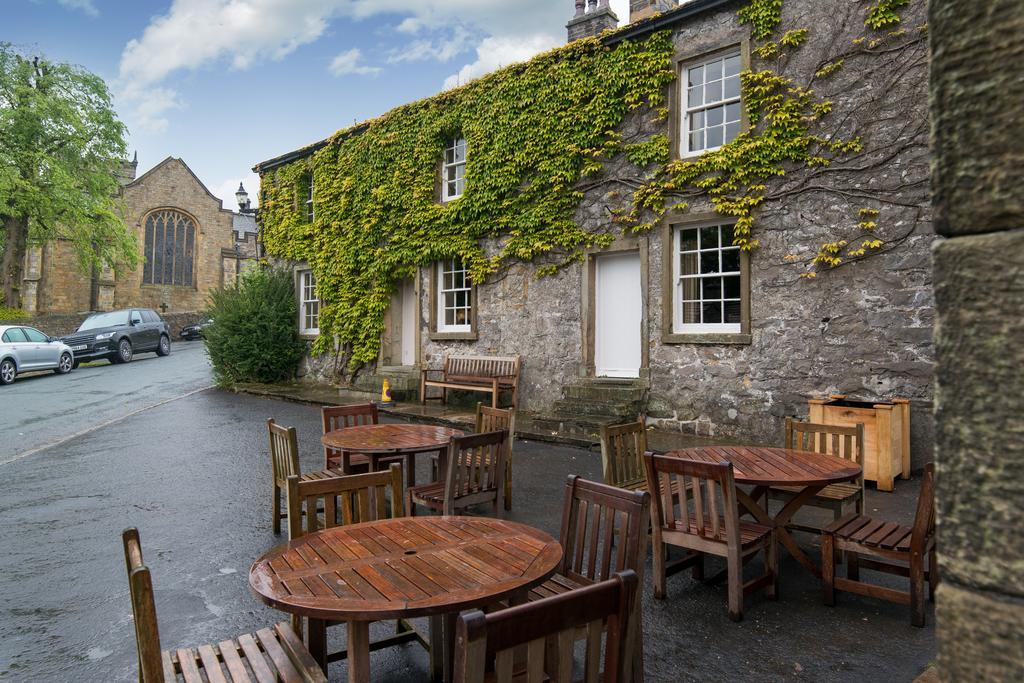 The Assheton Arms Clitheroe Exterior foto