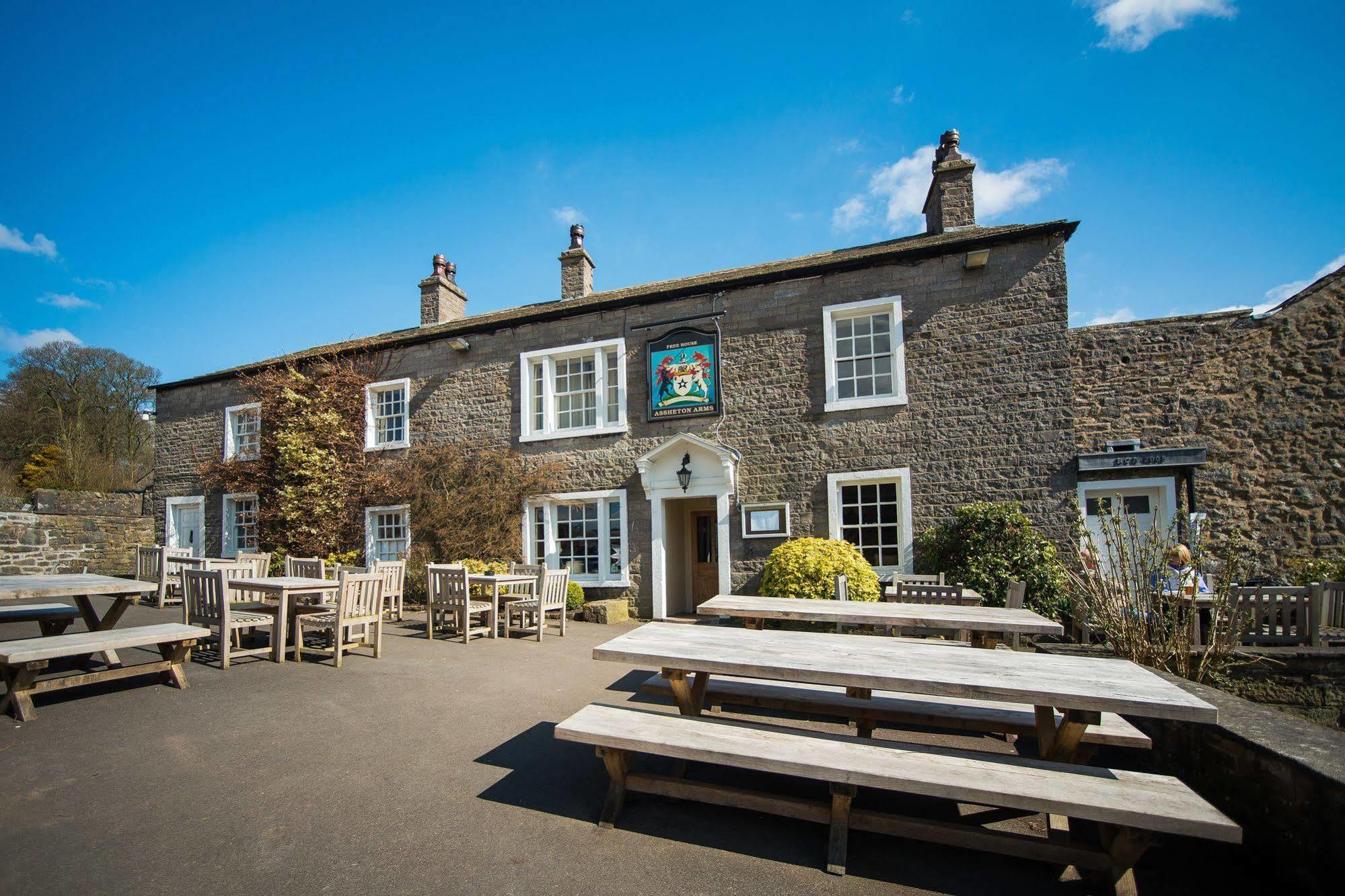 The Assheton Arms Clitheroe Exterior foto